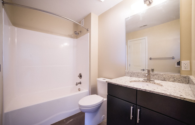 Studio, 1 bath, 412 sqft, $1,195, Unit APT 106