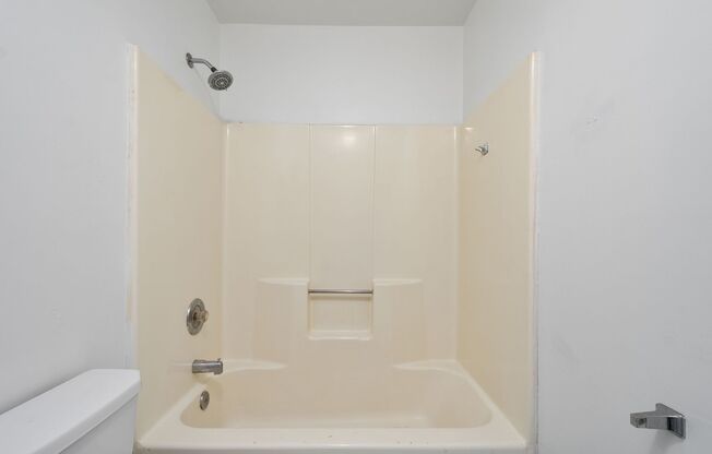 1 bed, 1 bath, 700 sqft, $699, Unit #304