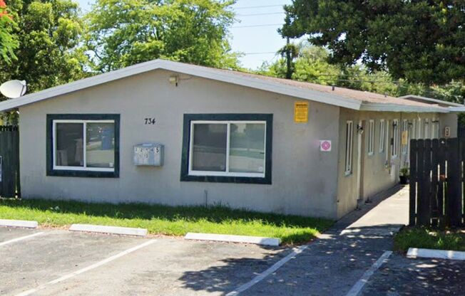 734 NW 4 AVE - COMM 8