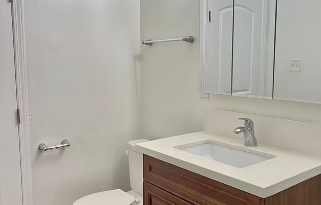 1 bed, 1 bath, $1,995, Unit 12