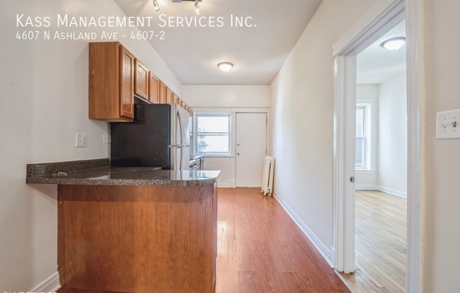 4607 N Ashland Ave