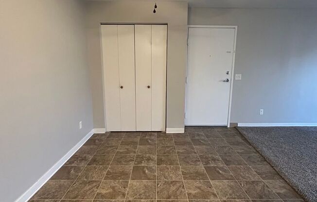 Quail Run Apts. (730 N. 18th Ave.)