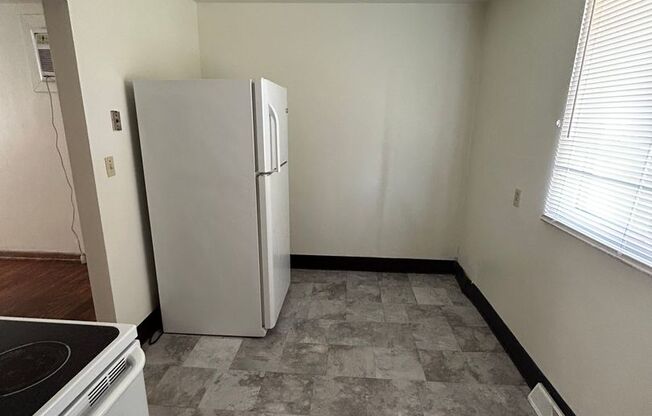 2 beds, 1 bath, $950