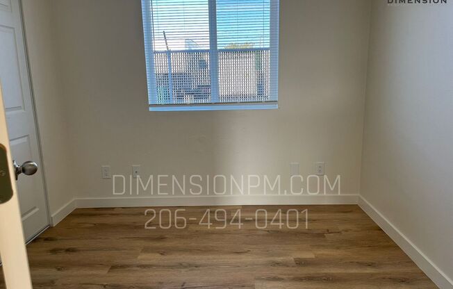 1 bed, 1 bath, 302 sqft, $975, Unit Unit 112