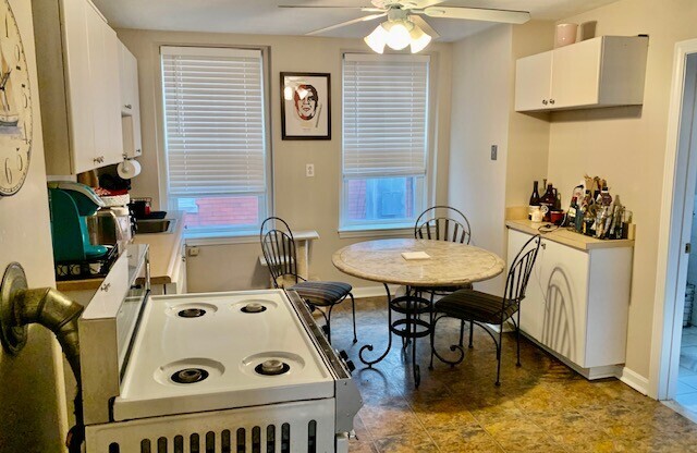 2 BALDWIN PL