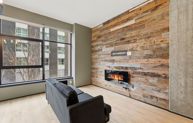 Studio, 1 bath, $1,750