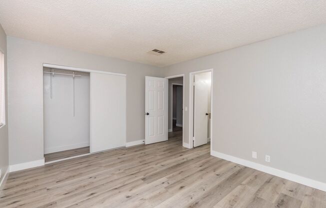 3 beds, 2 baths, $1,550, Unit # 1140