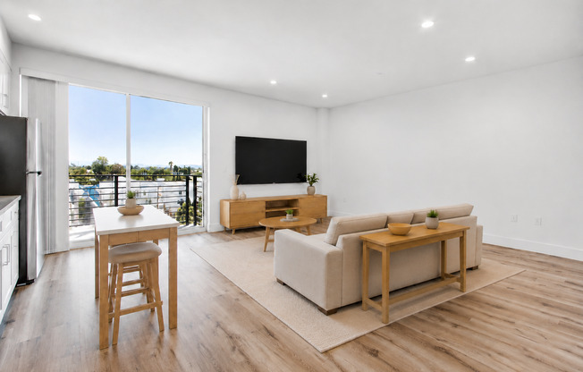 1 bed, 1 bath, 662 sqft, $2,345, Unit 501