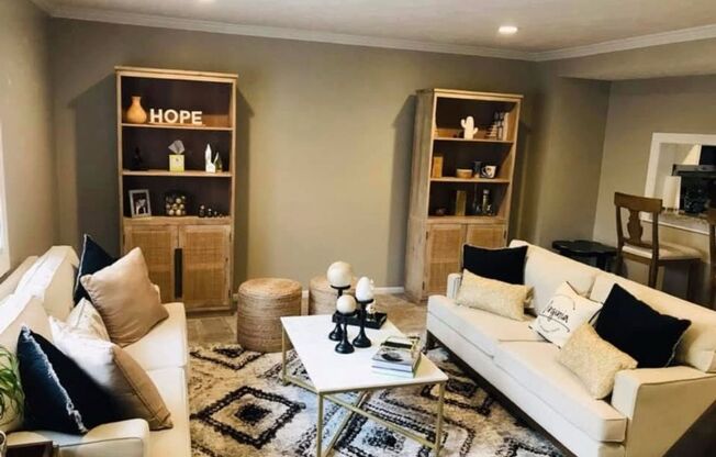 Charming 3-Bedroom Townhome in Hampton, VA ✨