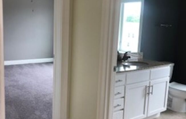 2 beds, 1 bath, 1,054 sqft, $2,900, Unit 60-302