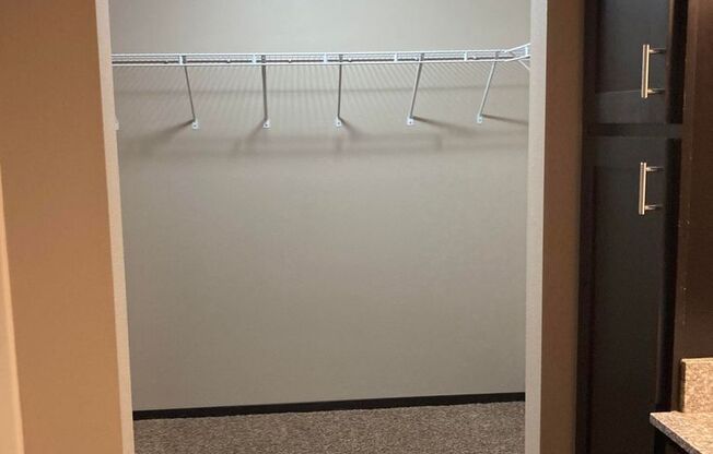 3 beds, 2 baths, 1,462 sqft, $2,150, Unit 5312