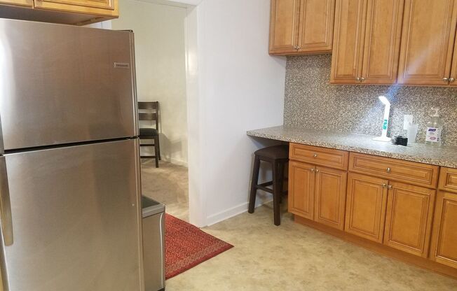 3 beds, 1 bath, $3,100