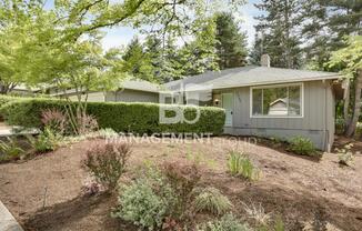 Updated NW Portland Home Close to Nike, Intel & High Tech!