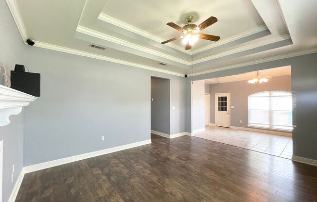 3 Bedroom House In Livingston Parish with HUGE yard!