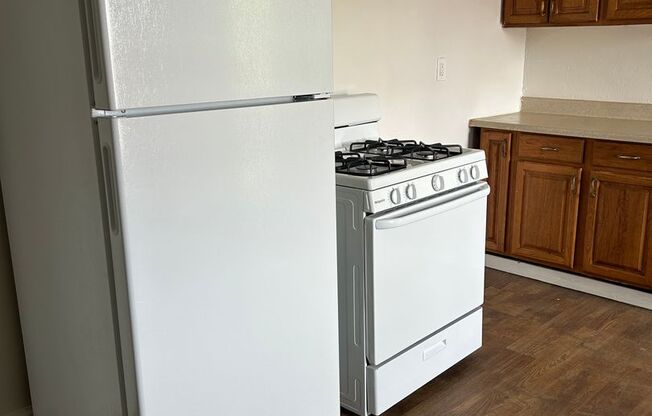 1 bed, 1 bath, $675, Unit 2nd Floor Rear