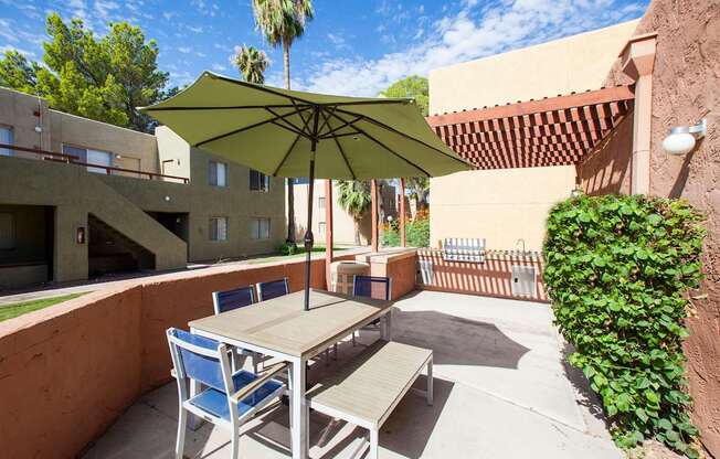 BBQ Picnic Area at Zona Verde Apartments in Tucson Arizona 2022