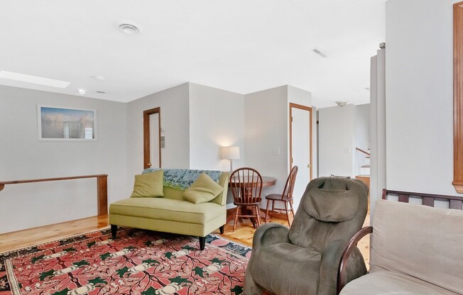 32 PROSPECT ST