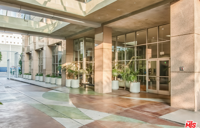 1 bed, 2 baths, 1,200 sqft, $3,800, Unit 1506