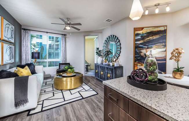 Luxury Apartments in Irvine, CA