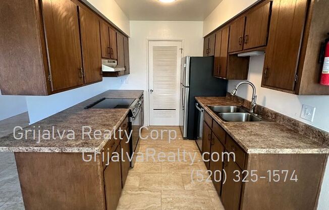 3 beds, 2.5 baths, 1,450 sqft, $1,500, Unit 2462