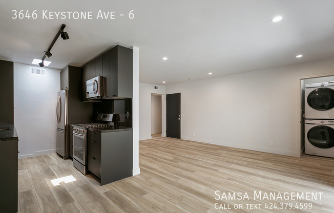 3646 KEYSTONE AVE