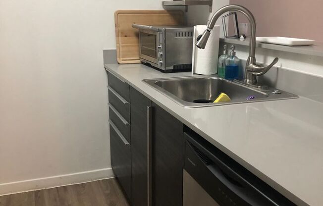 Amazing 1 bed 1 bath with off street parking.