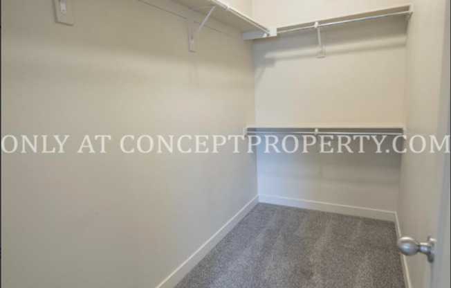 2 beds, 2 baths, 1,077 sqft, $1,450, Unit 132