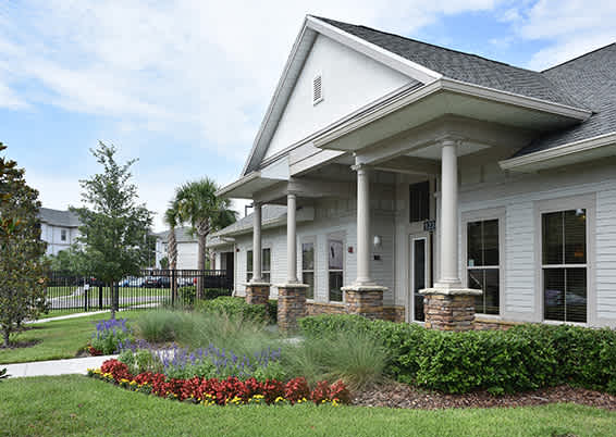 Welcome to Arbours at Crown Point