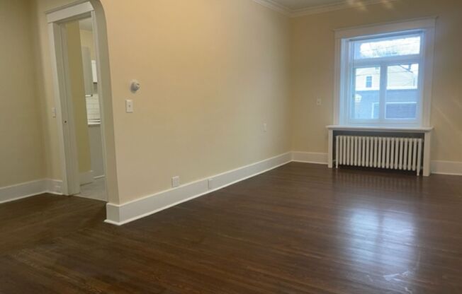 2 beds, 1.5 baths, $1,650, Unit 1