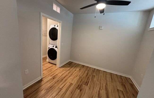 Studio, 1 bath, 585 sqft, $1,515, Unit 10009-109