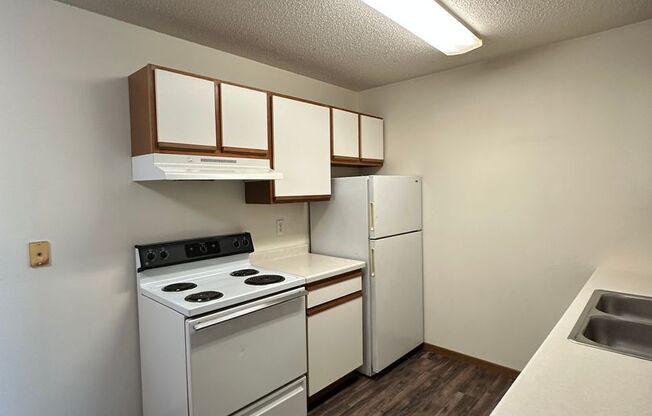 2 beds, 1 bath, 900 sqft, $825, Unit 311