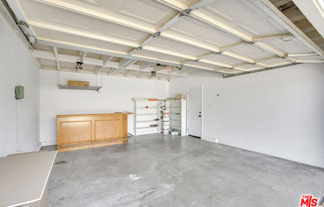 7212 W 91 ST