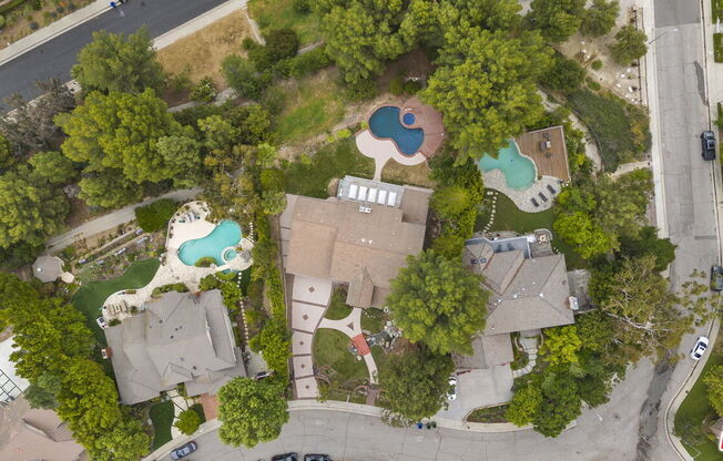 5 beds, 6 baths, 5,290 sqft, $12,000