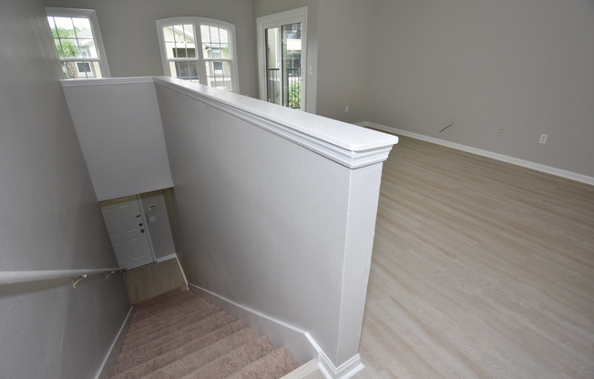 Beautiful 3-Bedroom, 2-Bath Condo in Gated Courtney Landing – Prime Lee Vista Location!