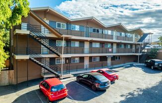 Holly Lane Apartments (HLA)