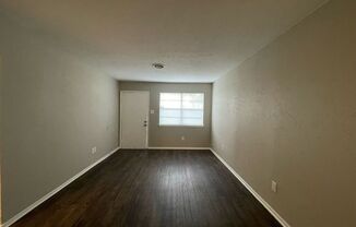 2 beds, 1 bath, 795 sqft, $1,395, Unit 2213 Lavern St #A -