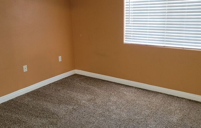 2 beds, 2 baths, $1,250