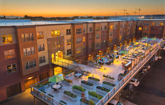 Luxury Apartments near Portland at Platform 14, Hillsboro, OR