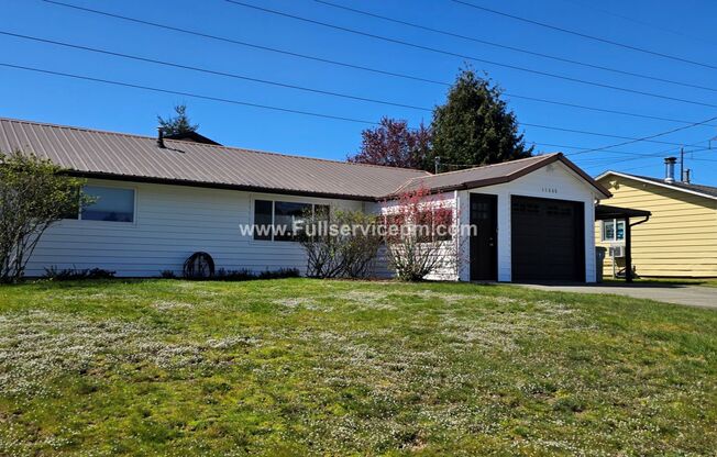 Charming and Updated Rambler 3 br. Fairwood Rambler w/large yard