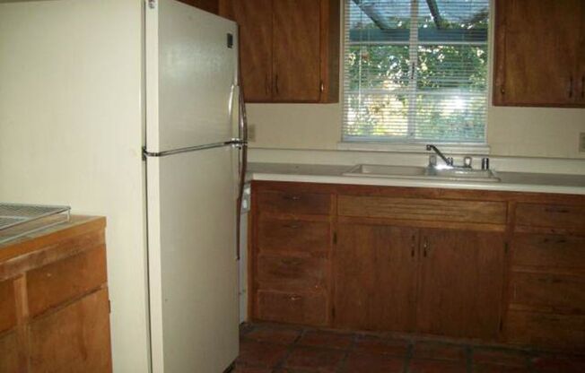4 Bedroom in Hudson Park off Cedar