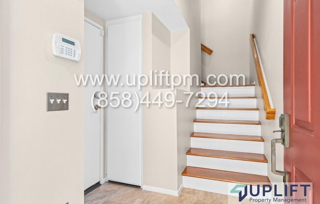 2-BEDROOM / 2-BATHROOM TOWN HOME W/ 2-CAR GARAGE - MIRA MESA