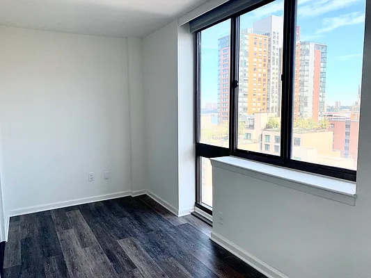 Studio, 1 bath, $3,925, Unit 12D
