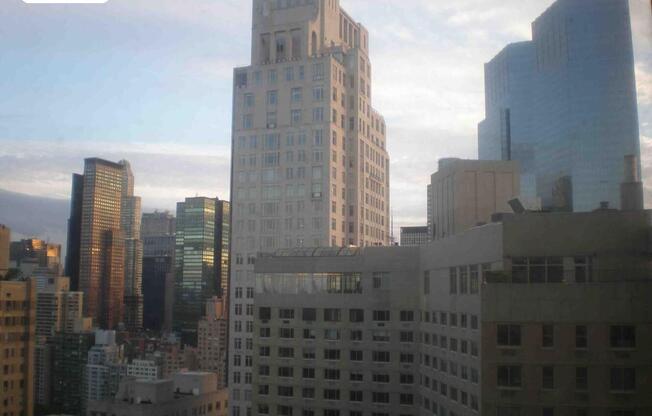 1 bed, 1.5 baths, 900 sqft, $6,000, Unit 31B