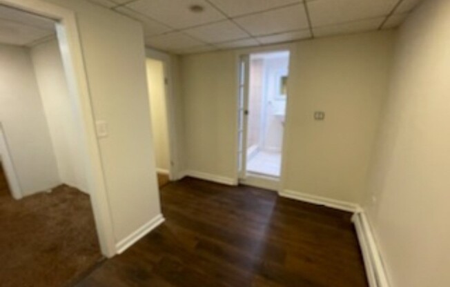35 WILLIAMS AVE