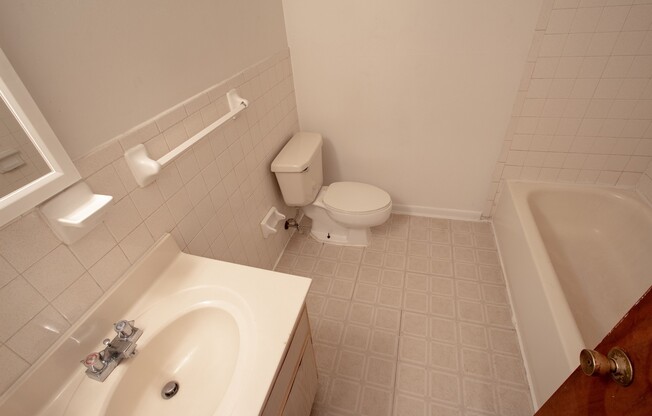 1 bed, 1 bath, 600 sqft, $1,000, Unit 8613D