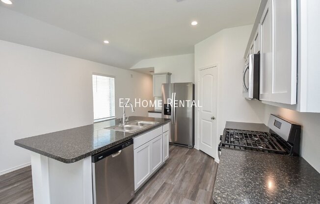 5735 SYCAMORE GLN DR