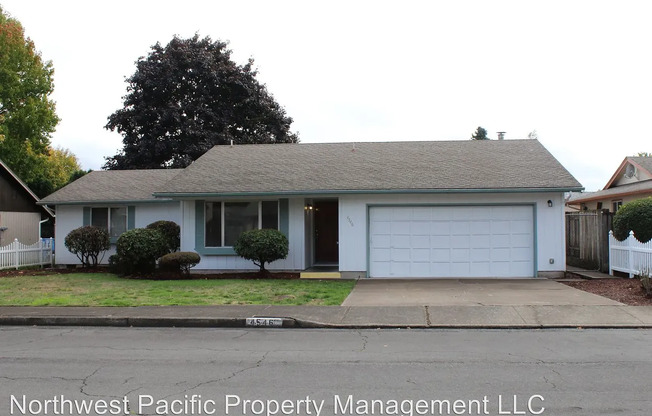 Charming 3-Bedroom 2 Bath Home in SE Salem