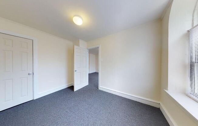 1 bed, 1 bath, 324 sqft, $1,145, Unit 400