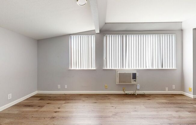Studio, 1 bath, $1,995, Unit 630-10