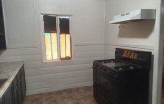 1 bed, 1 bath, $900, Unit 1